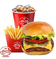 칠리치즈 버거 세트 ( 음료 + 감자튀김 )